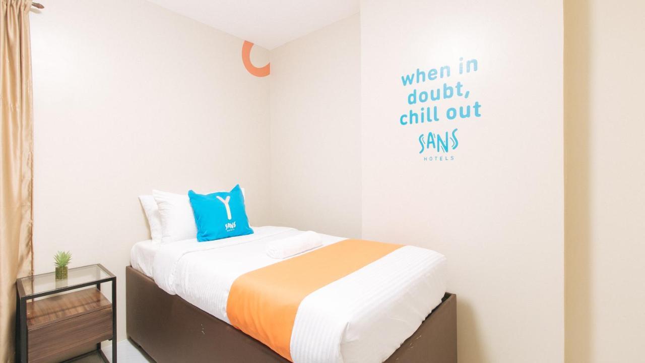 Sans Hotel At Algers Suites Marikina By Reddoorz ภายนอก รูปภาพ